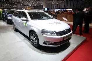 Volkswagen Passat Variant w odmianie zasilanej gazem ziemnym (Ecofuel). Napędzający samochód silnik 1,4 TSI osiąga moc 150 KM