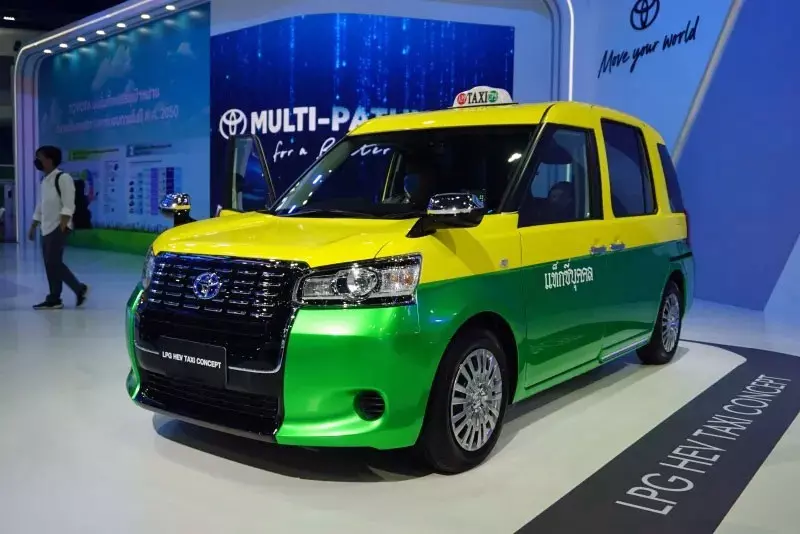 Premiera LPG HEV Taxi Concept w Bangkoku