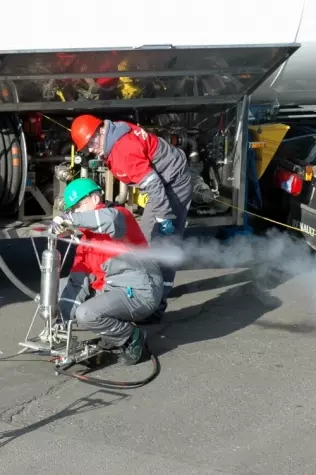 Płukanie próbników LPG przed pobraniem próbki autogazu