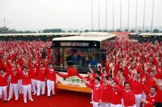 Inauguracja nowych autobusów marki Kinglong w mieście Guangzhou