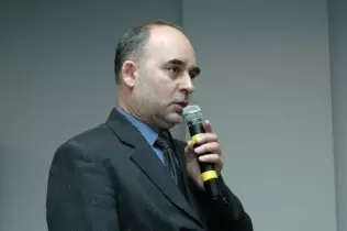 Paweł Szadkowski, reprezentant Elpigazu, zaprezentował różne możliwości zastosowania systemu DegaMix