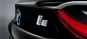 BMW i8 Concept Spyder - czapki z głów
