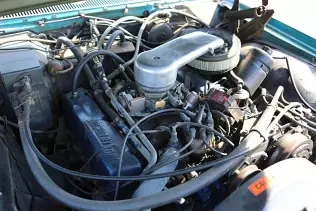 Ford Galaxie 500 XL - silnik