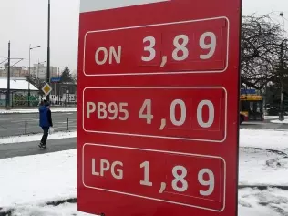 Ceny paliw na stacji w Łodzi w połowie stycznia 2016 r.