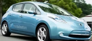 Nissan Leaf - niebieski listek