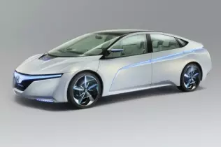 AC-X Concept - wygląda jak przeniesiona w czasie co najmniej z 2020 r., ale od razu widać, że to Honda