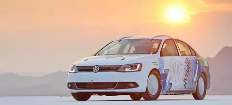 Volkswagen Jetta Hybrid - słony rekord
