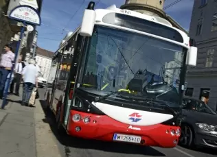 Autobus Rampini na ulicach Wiednia