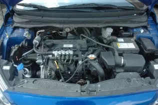 Hyundai i20 ecoLPG - komora silnika