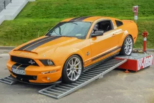 Ford Mustang Shelby GT500 KR na hamowni V-tech
