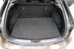 Mazda 6 LPG - widok nadstawki w bagażniku