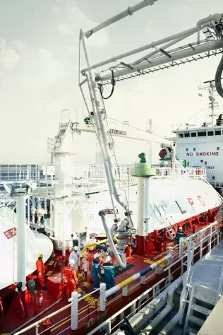Załadunek LPG na statek