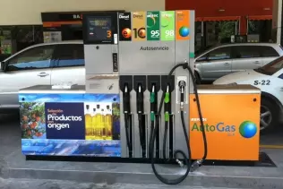 Autogaz na stacji paliw Repsol w Hiszpanii