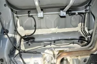 Fiat Doblo Maxi LPG - wnęka na zbiornik