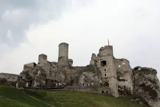 Ruiny Zamku Ogrodzieniec w Podzamczu
