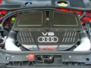 Audi RS6 LPG - widok ogólny silnika