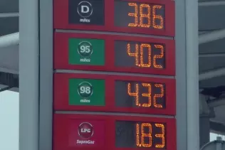 Ceny paliw na stacji marketowej 10 I 2016 r.