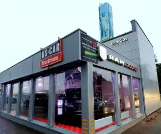 US CAR - salon samochodów RAM i Dodge w Lipsku