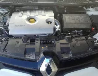 Komora silnikowa Renault Megane RS 275