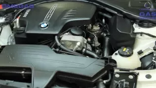 Silnik N20B20B z instalacją LPG Landirenzo w komorze silnikowej BMW 320i