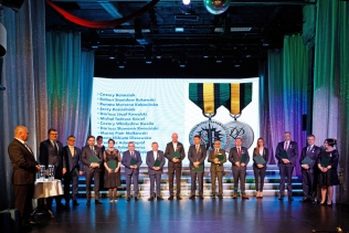 Osoby uhonorowane Odznaką Honorową Zasłużony dla przemysłu naftowego i gazowniczego 