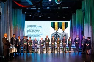Osoby uhonorowane Odznaką Honorową Zasłużony dla przemysłu naftowego i gazowniczego 