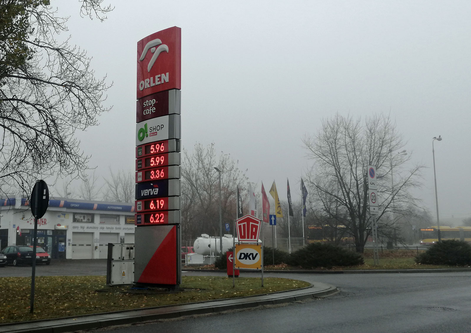 Liczysz na to, że cena benzyny spadnie?