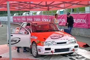 Ford Sierra Cosworth 4x4 załogi Marek Suder/Marcin Kowalik w&nbsp;barwach Gazmot Motorsport