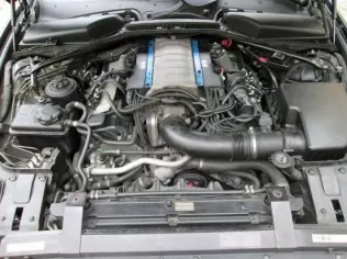 Silnik N62 (V8) w samochodzie BMW 6 (E63) dostosowany do zasilania LPG w Auto Gaz Słomiana