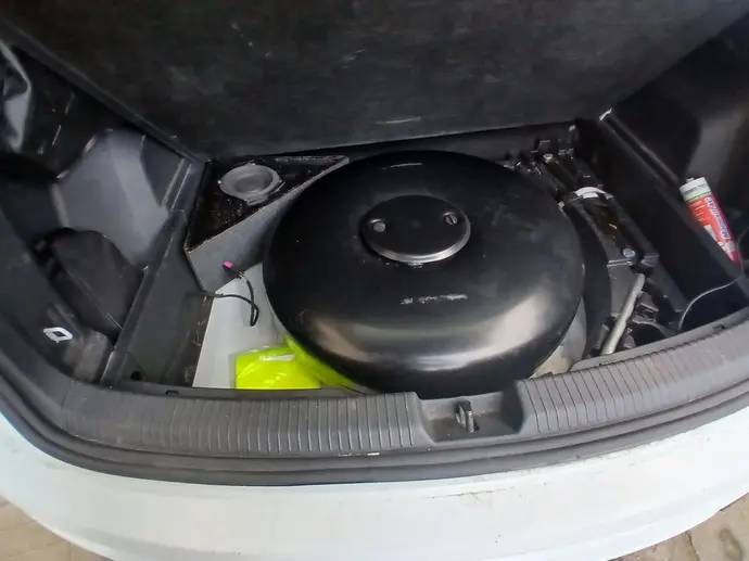 Zbiornik LPG w&nbsp;Atlasie Cross Sport